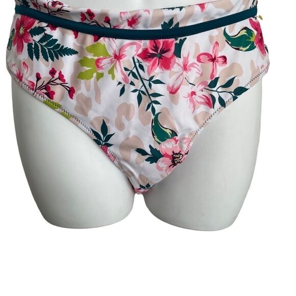 Beachsissi Floral Tropical Bikini Bottom Size Small White Green White - Picture 3 of 9